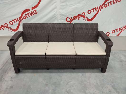 Трехместный диван Yalta Sofa 3 Seat - купить за 14400.00 руб.